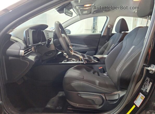 KMHLM4AG6PU374941 2023 HYUNDAI ELANTRA Black წინა სალონის ხედი