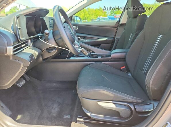 KMHLM4AJXMU005488 2021 HYUNDAI ELANTRA Silver 