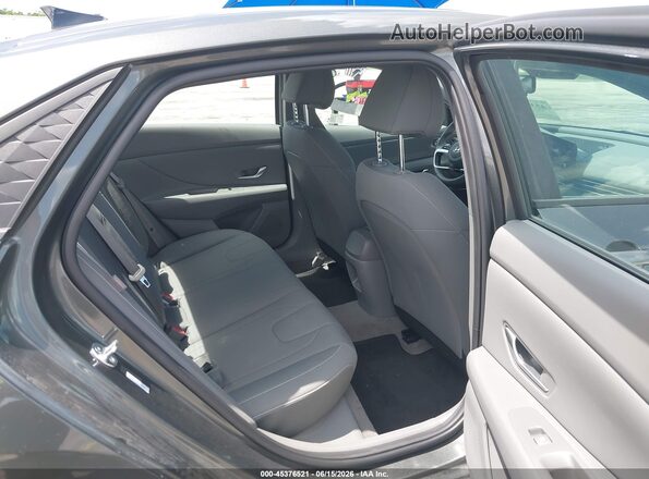 KMHLM4DG0SU048900 2025 HYUNDAI ELANTRA Gray Widok naklejki z numerem VIN