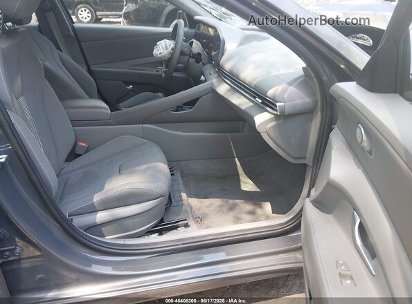 KMHLM4DG1RU658380 2024 HYUNDAI ELANTRA Серый Вид салона спереди