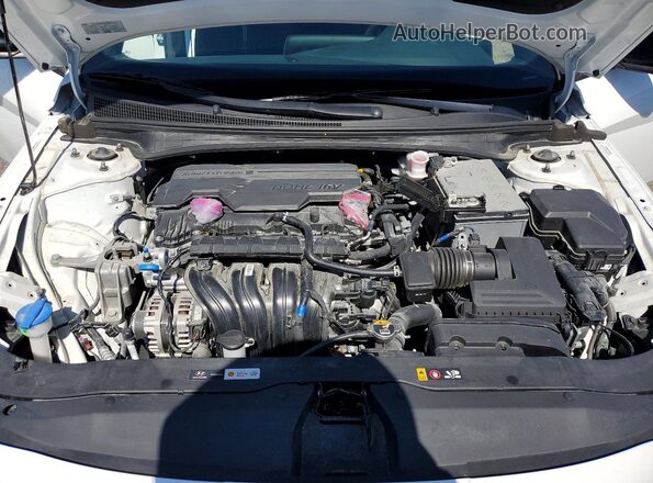 KMHLM4DG1SU065916 2025 HYUNDAI ELANTRA White Vista interior trasera