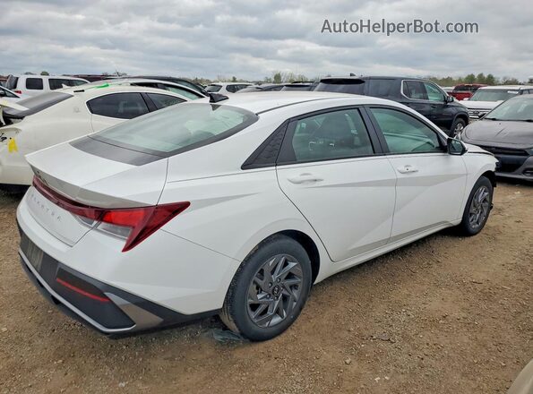 KMHLM4DG2RU745351 2024 HYUNDAI ELANTRA White Trasero derecho