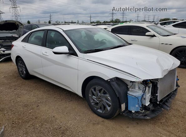 KMHLM4DG2RU745351 2024 HYUNDAI ELANTRA White Delantero derecho