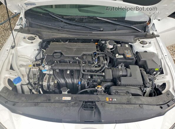 KMHLM4DG2SU995632 2025 HYUNDAI ELANTRA White Rear interior view