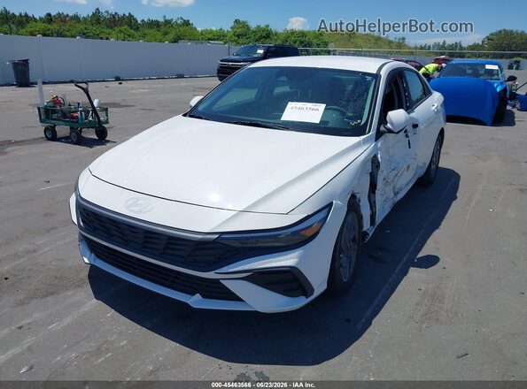KMHLM4DG5RU719116 2024 HYUNDAI ELANTRA White Vista tres cuartos delantera izquierda