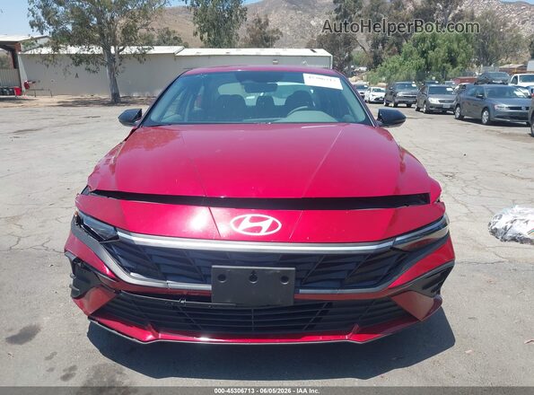 KMHLM4DG5SU034779 2025 HYUNDAI ELANTRA Red Rear interior view