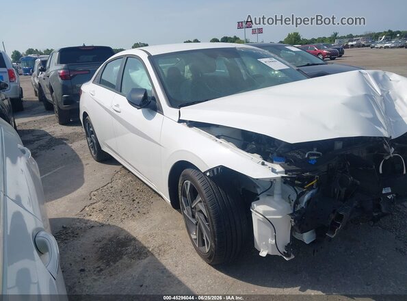 KMHLM4DG6SU047363 2025 HYUNDAI ELANTRA White Панорамний вид салону 360°