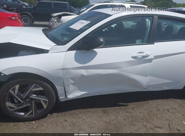 KMHLM4DG6SU047363 2025 HYUNDAI ELANTRA White 