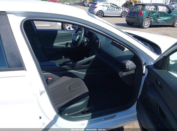 KMHLM4DG7SU074720 2025 HYUNDAI ELANTRA White Front interior view