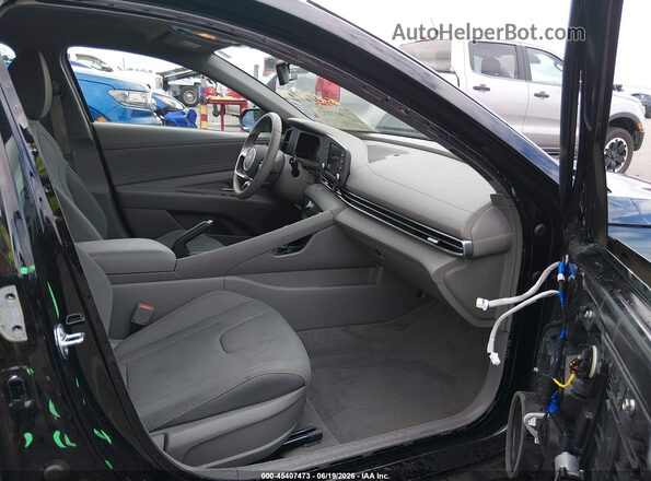 KMHLM4DG7TU114618 2026 HYUNDAI ELANTRA Black Front interior view
