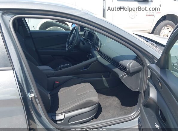 KMHLM4DG7TU217411 2026 HYUNDAI ELANTRA Gray Front interior view