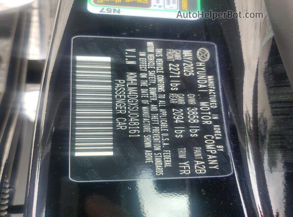 KMHLM4DGXSU048161 2025 HYUNDAI ELANTRA Black ძრავის განყოფილების ხედი