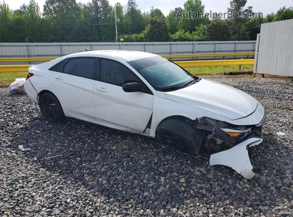 KMHLM4DGXTU100471 2026 HYUNDAI ELANTRA White Przód prawy