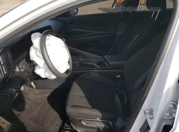 KMHLM4DGXTU100471 2026 HYUNDAI ELANTRA White 