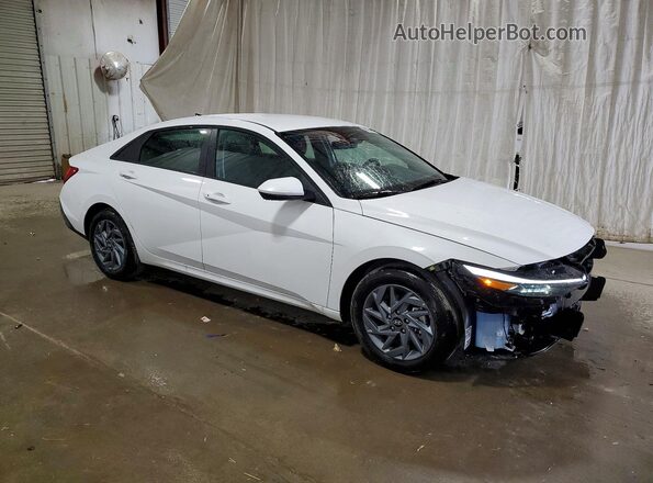 KMHLM4DJ2TU200415 2026 HYUNDAI ELANTRA White Передня права чверть