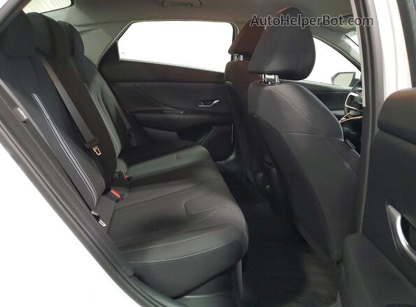 KMHLM4DJ2TU200415 2026 HYUNDAI ELANTRA White Вид задніх сидінь