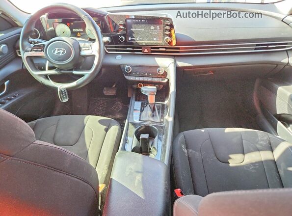 KMHLN4AG0MU139007 2021 HYUNDAI ELANTRA Красный Вид панели приборов