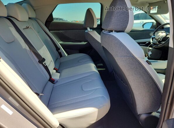 KMHLN4DJXTU193372 2026 HYUNDAI ELANTRA Silver Widok tylnych siedzeń