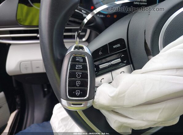 KMHLP4AG5PU462936 2023 HYUNDAI ELANTRA Black Dashboard view