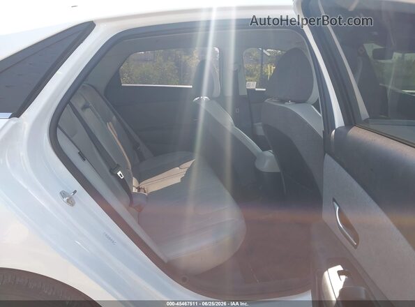 KMHLP4DG8RU679623 2024 HYUNDAI ELANTRA White VIN կոդի պիտակի տեսք