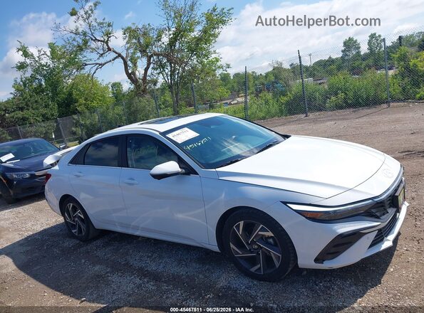 KMHLP4DG8RU679623 2024 HYUNDAI ELANTRA White Սալոնի հետևի տեսք