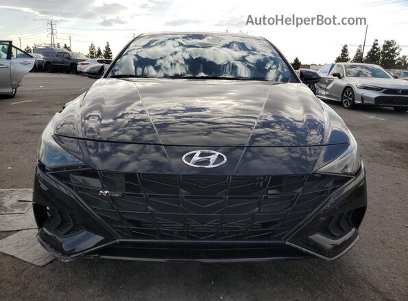 KMHLR4AF8PU471678 2023 HYUNDAI ELANTRA Черный Вид спереди
