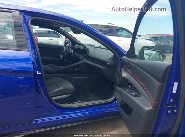 KMHLR4DF2TU122246 2026 HYUNDAI ELANTRA Синий Вид салона спереди