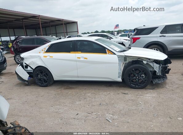 KMHLR4DF5SU079455 2025 HYUNDAI ELANTRA White Rear interior view