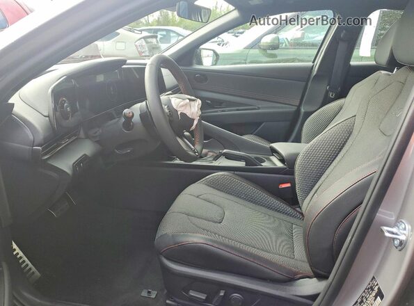 KMHLR4DF6TU106325 2026 HYUNDAI ELANTRA Gray Вид салону спереду