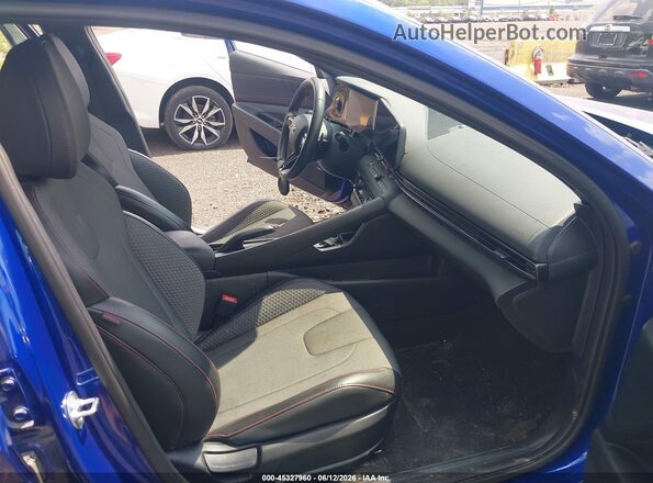 KMHLR4DF7SU953174 2025 HYUNDAI ELANTRA Blue Front interior view