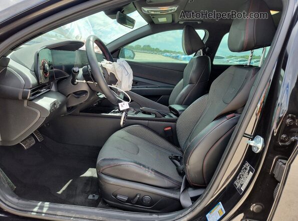 KMHLR4DF8SU886505 2025 HYUNDAI ELANTRA Black 