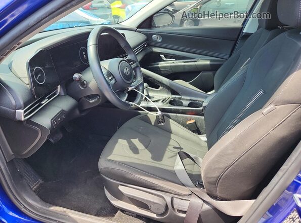 KMHLS4AG3PU402703 2023 HYUNDAI ELANTRA Blue Вид салону спереду