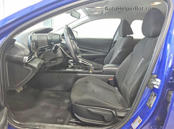 KMHLS4AG4NU336899 2022 HYUNDAI ELANTRA Blue Front interior view