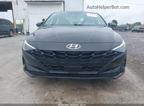KMHLS4AG7PU595793 2023 HYUNDAI ELANTRA Black Widok z przodu
