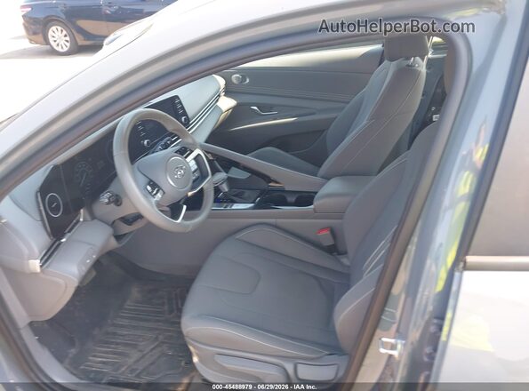 KMHLS4AG8NU369775 2022 HYUNDAI ELANTRA Gray Вид салону спереду