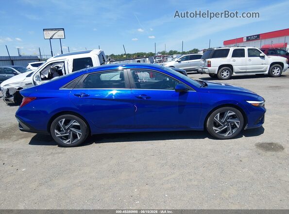 KMHLS4DG0SU000349 2025 HYUNDAI ELANTRA Blue Rear interior view