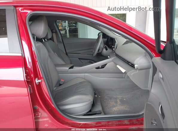 KMHLS4DG0TU137180 2026 HYUNDAI ELANTRA Red Вид салону спереду