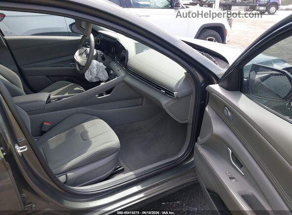 KMHLS4DG1RU731804 2024 HYUNDAI ELANTRA Gray წინა სალონის ხედი