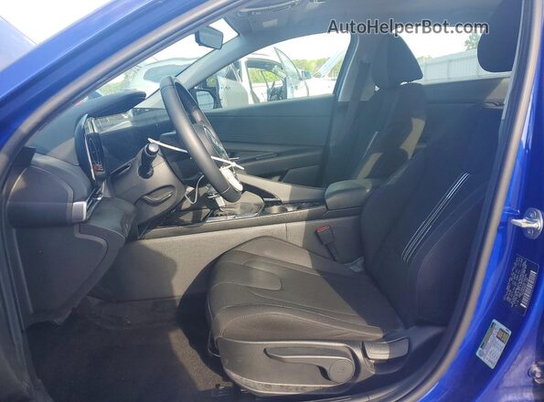 KMHLS4DG1RU734525 2024 HYUNDAI ELANTRA Blue წინა სალონის ხედი