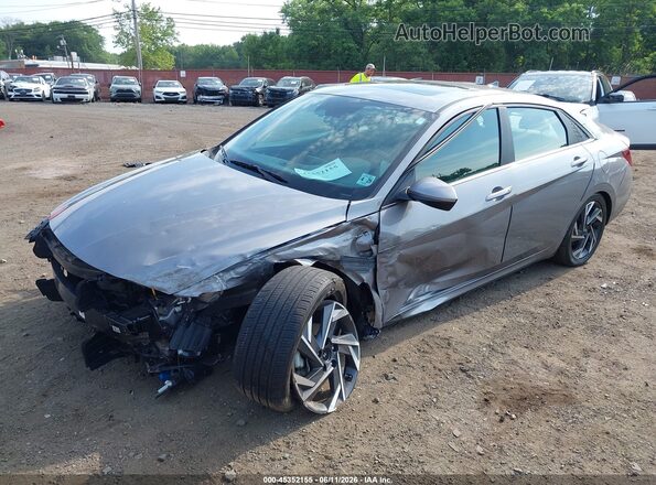 KMHLS4DG1RU747565 2024 HYUNDAI ELANTRA Серый Вид спереди