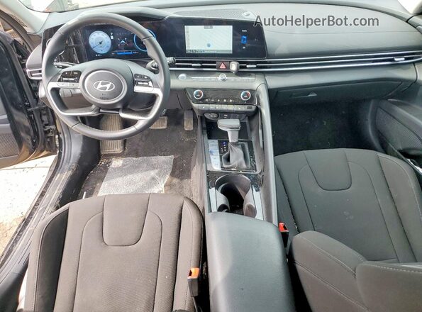 KMHLS4DG1SU897259 2025 HYUNDAI ELANTRA Black Առջևի վահանակի տեսք