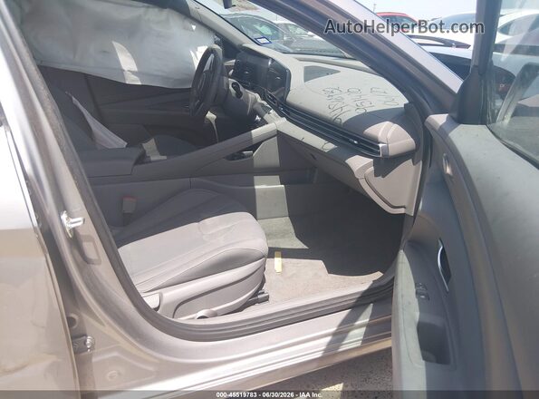 KMHLS4DG1SU951420 2025 HYUNDAI ELANTRA Gray Front interior view