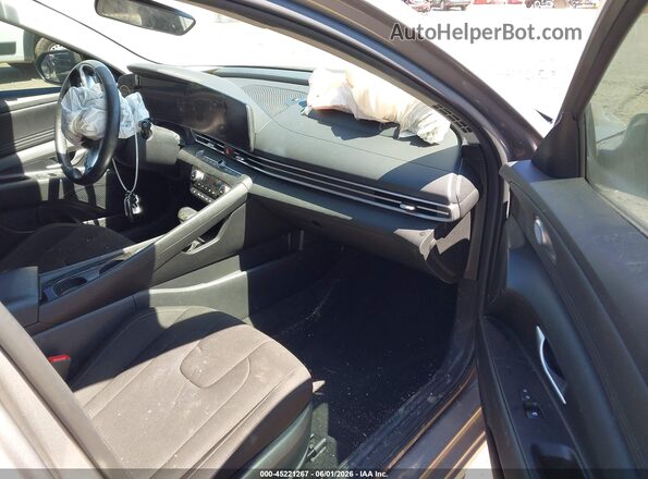 KMHLS4DG2RU655302 2024 HYUNDAI ELANTRA Серый Вид салона спереди