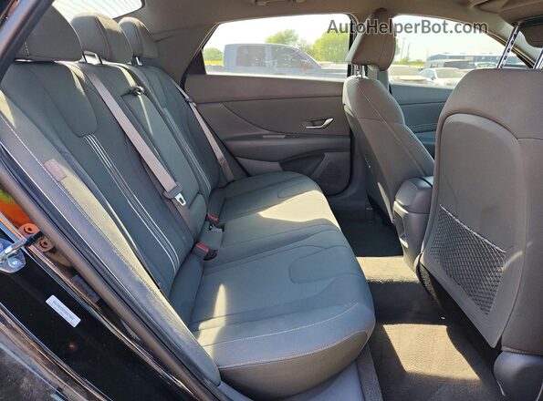 KMHLS4DG2SU902758 2025 HYUNDAI ELANTRA Black Vista de los asientos traseros