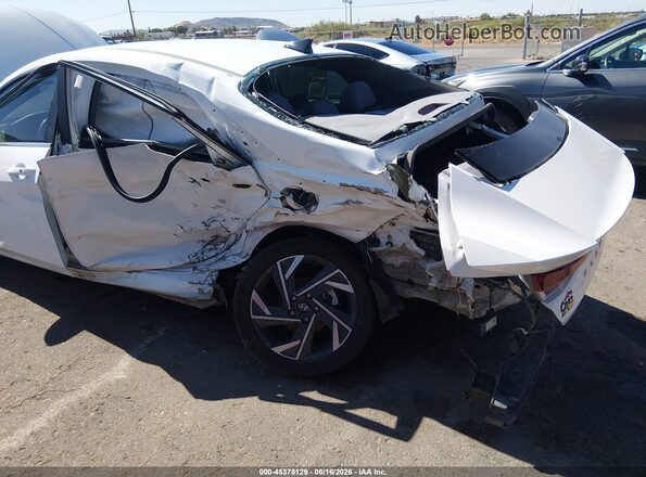 KMHLS4DG3RU718259 2024 HYUNDAI ELANTRA White Դիմացի տեսք