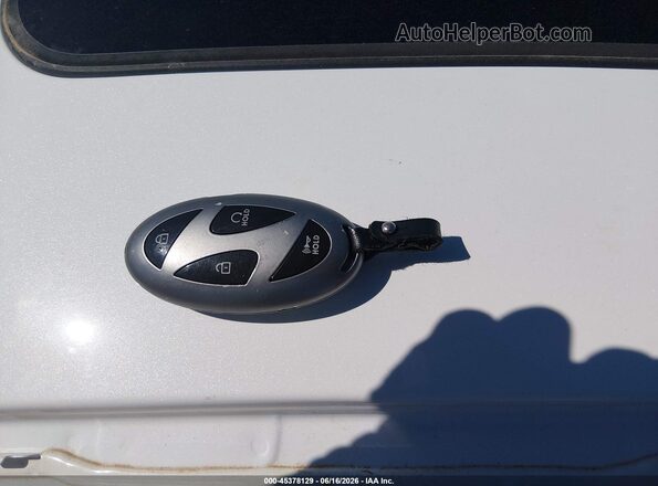 KMHLS4DG3RU718259 2024 HYUNDAI ELANTRA White Առջևի վահանակի տեսք