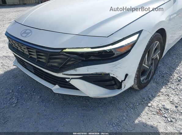 KMHLS4DG3SU927586 2025 HYUNDAI ELANTRA White Вид спереду