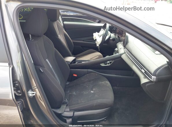KMHLS4DG4RU753148 2024 HYUNDAI ELANTRA Серый Вид салона спереди