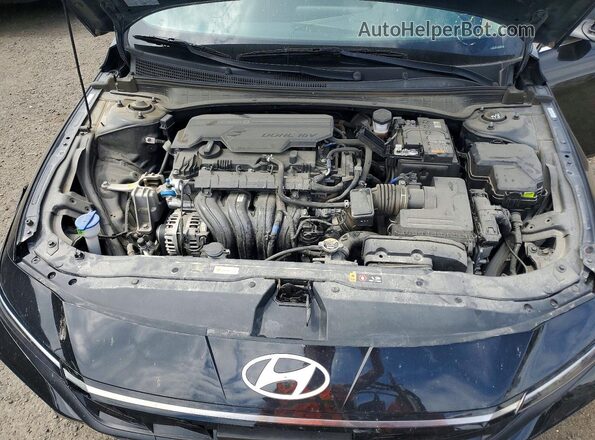 KMHLS4DG4SU902048 2025 HYUNDAI ELANTRA Black Սալոնի հետևի տեսք