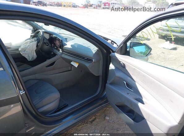 KMHLS4DG4SU963836 2025 HYUNDAI ELANTRA Серый Вид салона спереди